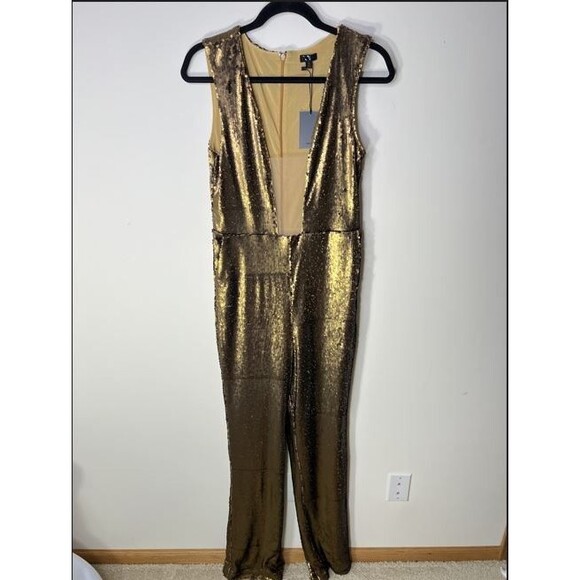 NBD Willa Jumpsuit Medium Revolve Gold Sequin Pockets Plunging Neckline - Picture 3 of 8